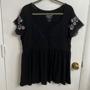 Torrid | Super soft knit | Babydoll V-neck Top | size 1